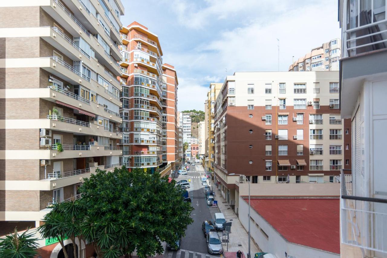 Mp5-Just Renovated Apartment Right On The Beach マラガ エクステリア 写真
