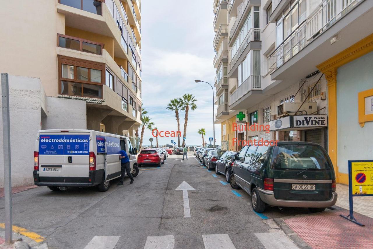 Mp5-Just Renovated Apartment Right On The Beach マラガ エクステリア 写真